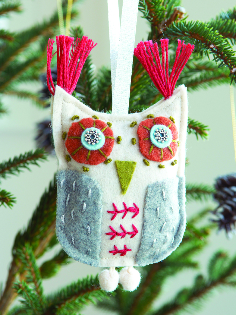Make Your Own Christmas Decorations: Holiday Home Decorating Ideas