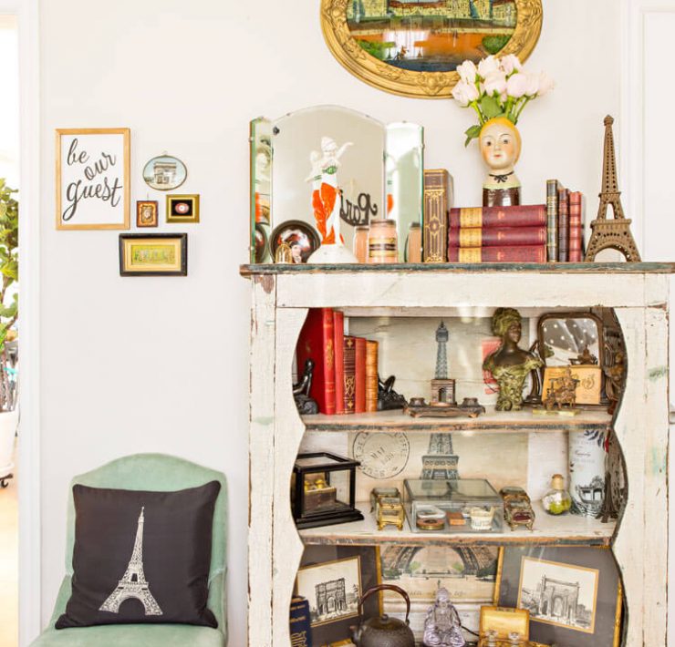 https://www.fleamarketdecor.com/wp-content/uploads/2019/08/Eclectic-French-182-740x710.jpg