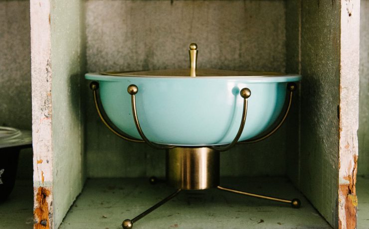 Rare Pyrex dish and stand